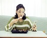 혼자 밥 먹는 여성 '이 병' 위험 1.5배 증가