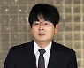 탁현민 “尹정부, 반년 간 지난 정부 그림자와 싸워”