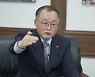 [MOON을 열다] 이상률 “추격형 우주개발 성공…정답 없는 미래 준비할 때”