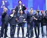 에이티즈, 美 8개 도시 투어 성료에 눈물