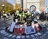 [외신사진 속 이슈人] 중국 정부 무릎 꿇린 `제로 코로나` 반대 세계적 시위