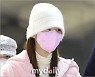 [MD포토] 아이브 장원영 '흰 비니 속 예쁜 눈동자'