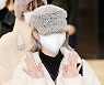 아이브 가을 ‘손인사는 새초롬하게’[포토엔HD]