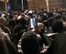"건들면 제2의 폭스콘 될 것"…中 난징공대 등 학생 시위 '가열'