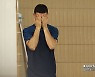 호날두, 포르투갈 주장 박탈 위기…감독 “한국전 태도 맘에 안 들어”