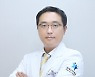 [명의칼럼]오십견, 통증과 어깨 강직이 심하다면 브리즈망 시술로 가동범위 회복