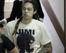 러시아, 美 여자농구 스타 그라이너 석방…무기상과 맞교환