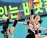 양효진, 공격 방향만 살짝 바꿔서 [포토]