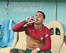 '도대체 뭐하고 다니는 거야' 문제아 호날두, 대표팀 '협박 의혹'... 축협 "사실 아냐" 진화