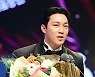 ‘224K 에이스’ 안우진, 데뷔 첫 GG 수상…김광현, 82표차 2위 [GG]