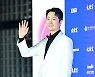 박해일,'손인사도 훈훈하게' [사진]