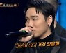 '쇼미11' QM "노선 바꾼 뱀XX" vs 던말릭 "못 올리는 체급"..꺾이지 않는 레전드 매치