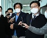 검찰, 김성태 구속 기소…800만 달러 대북 송금 혐의