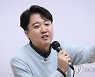 신평 "安 당선 시 尹 탈당할수도" 이준석 "당원에 대한 협박"