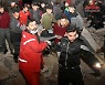[속보] 튀르키예 강진 사망 284명으로 늘어…시리아까지 568명