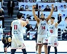 KT, 스펠맨 40점 활약에 5연승 질주 [포토]