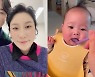 '윤승열♥' 김영희, 5개월 딸 첫 이유식 먹방에 "갈비 뜯겠다"