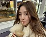 '소식좌' 산다라박, 커피는 다 마실까?…"한국 귀국하는 날"