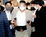김성태 도피 도운 ‘수행비서’ 국내 송환…검찰 압송
