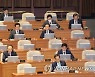 추경호, '무임승차' 논란에 "정부 빚내서 지원 안돼"