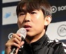 남기일 “출전시켜주지 못해 미안했다”, 윤빛가람 “왜 그땐 소통 안 하셨나요”