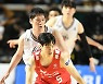 김선형-워니 활약한 SK, 현대모비스 누르고 3위 추격
