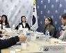 납북자 가족 만난 정박 미국 대북특별부대표