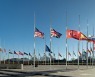 [튀르키예 강진] 나토 본부 30개국 국기 조기 게양…'갈등' 스웨덴은 지원 주도