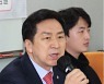 나경원 손 잡은 김기현… 캠프에 오세훈·홍준표 측근 인사 영입