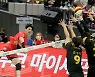 공격하는 강우석