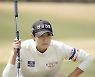 [Ms포토] 김시원 '발리 퍼트 들었다'