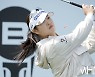 [Ms포토] 인주연 '홀인원 노린다'