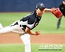 고우석, 개막전 출격 가능할까? "하루하루 회복중…좋아지고 있다" [부산포커스]