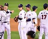 두산·KIA, 팽팽한 공방전 끝 3-3 무승부