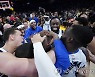 어빙 38점·결승포 AS…NBA 댈러스, 버저비터로 레이커스 제압