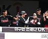 김기연 홈런에 환호하는 LG [사진]