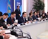 7년만에 대통령 직접 나선 저출산…尹 “단기적 대책으로 해결 안 돼”(종합)