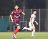 "김 상병님 패스가!"… 김천 강현묵, 전우에게 돌린 '공로'