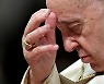프란치스코 교황, 기관지염 입원치료 사흘 만에 퇴원