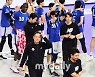 [MD포토] 벼랑끝에 몰린 현대캐피탈 '천안에서 반격하자'