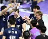 대한항공, 3년 연속 통합우승 1승 남았다...현대캐피탈에 3-0 완승.
