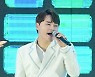 박서진,'열창' [사진]