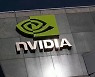 엔비디아 GPU..."美 코로나 때 화장지만큼 구하기 힘들어"