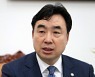윤관석, 민주당 의원 전원에 “결백” 서한