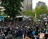 Police Clash with Confederation of Trade Unions: 4 Arrested and 4 Injured as Police Use Force to Disperse Demonstrators