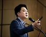이준석 “내년 노원 출마, 윤핵관 장난에 휘둘리지 않아”