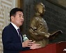 'K원전·부산엑스포 세일즈' 김진표도 뛴다…헝가리·체코 순방길 나서