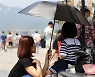 이번엔 "우산 대신 양산"…현충일 징검다리 연휴 '맑음'