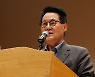 '이래경 사퇴' 박지원 "민주당, 망하는 길로만… 검색만 해봤어도"