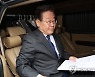 차에 앉은 이재명 대표